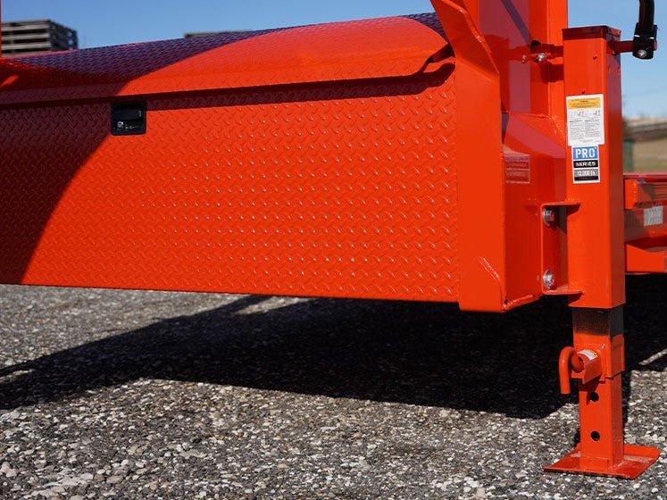 Diamond C HDT Low Pro Gooseneck Hydraulic Tilt Equipment Trailer - Stryker Dealership Group