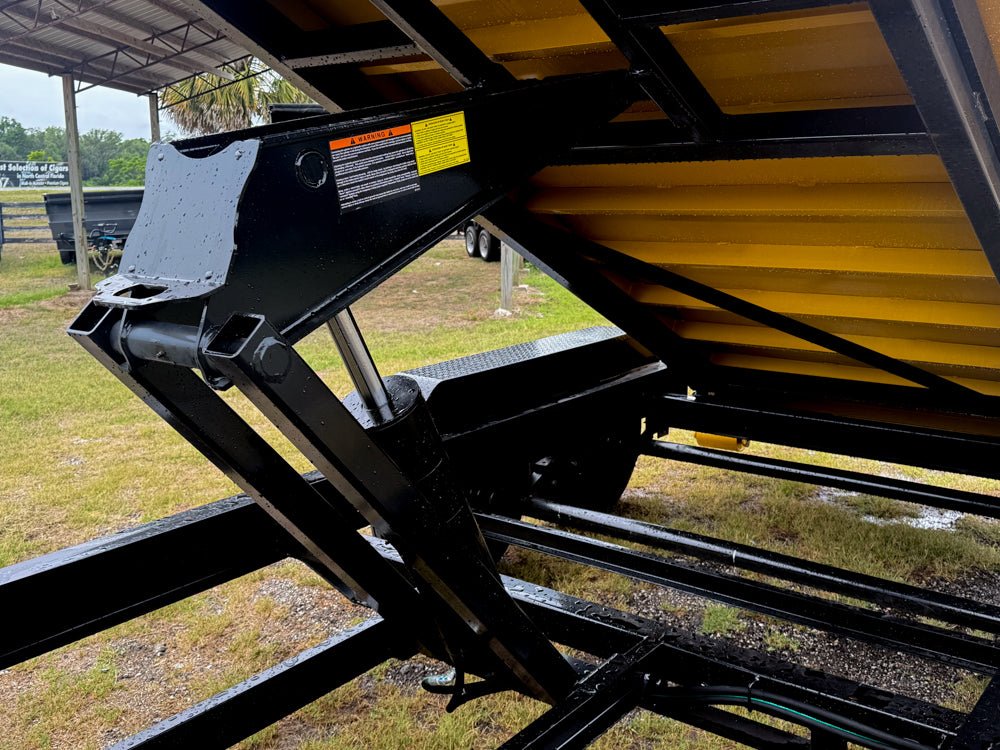 Dura - Haul Gooseneck Roll Off Package - Stryker Dealership Group