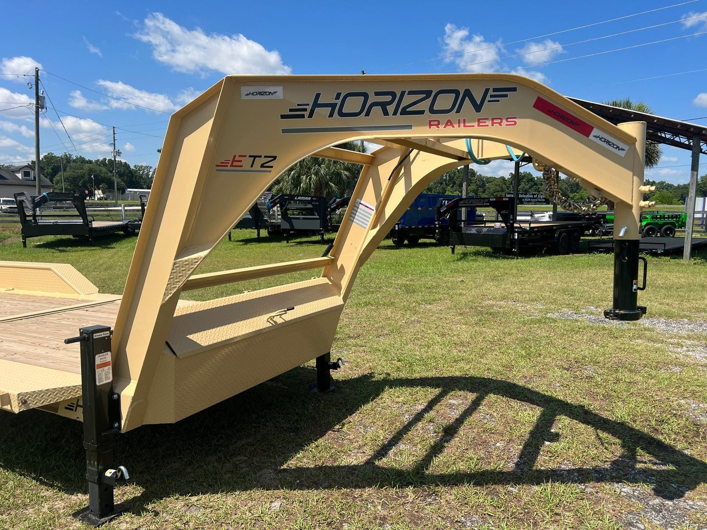 Horizon ETZ Gooseneck Equipment Tilt Trailer - Stryker Dealership Group