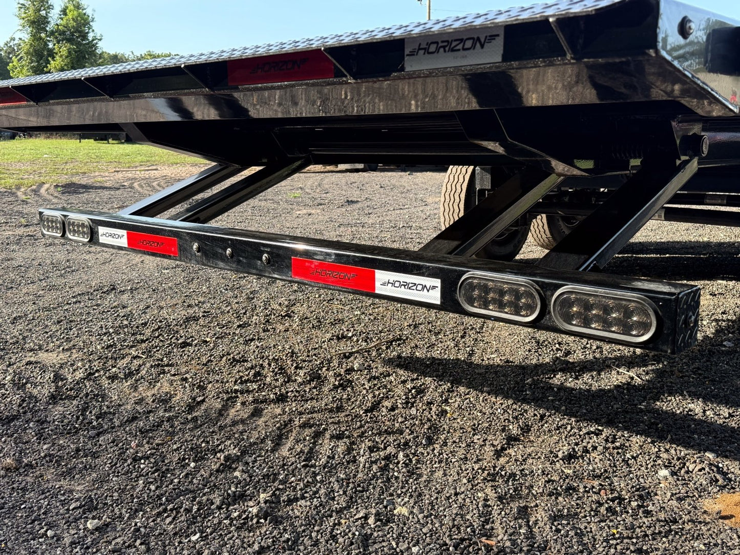 Horizon FTS Deckover Tilt Trailer - Stryker Dealership Group