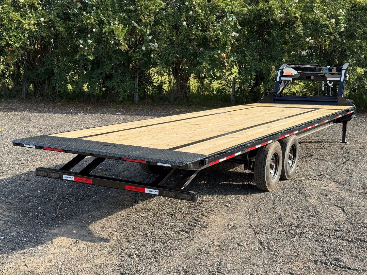 Horizon FTS Deckover Tilt Trailer - Stryker Dealership Group