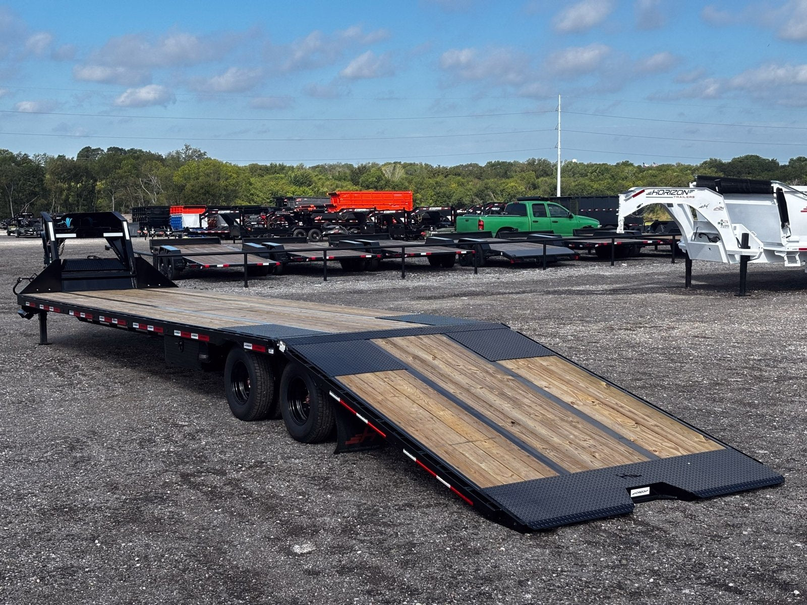 Horizon FYZ Dual Wheel Hydraulic Dovetail Trailer - Stryker Dealership Group