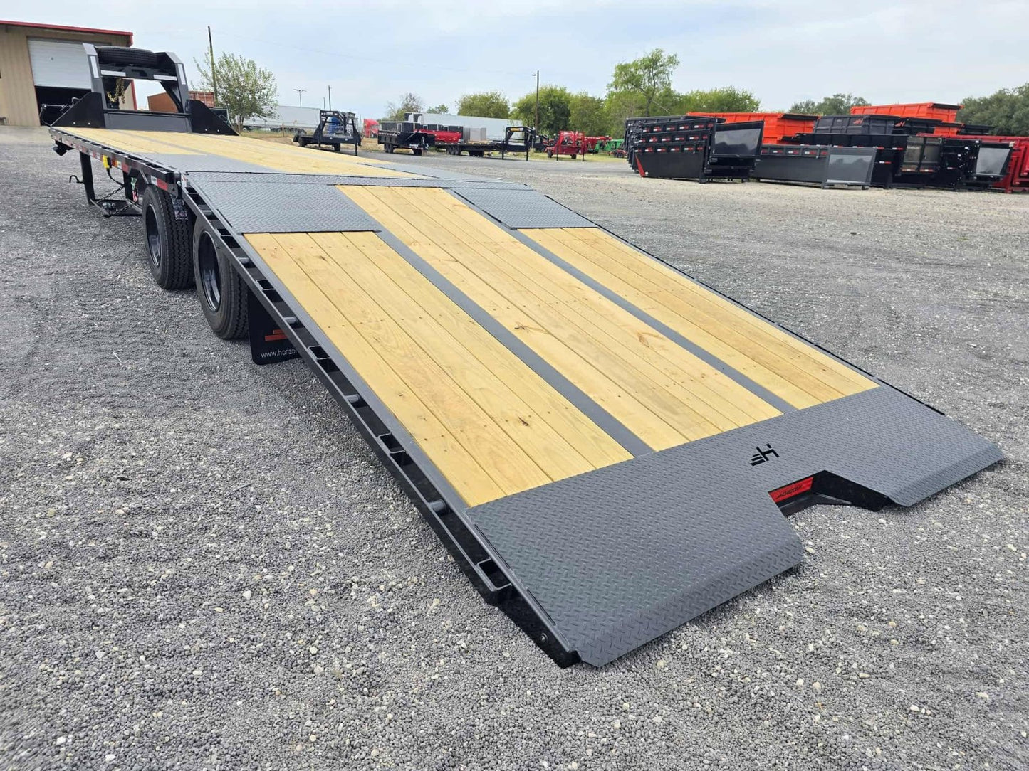 Horizon HYZ HD Hydraulic Dovetail Trailer - Stryker Dealership Group