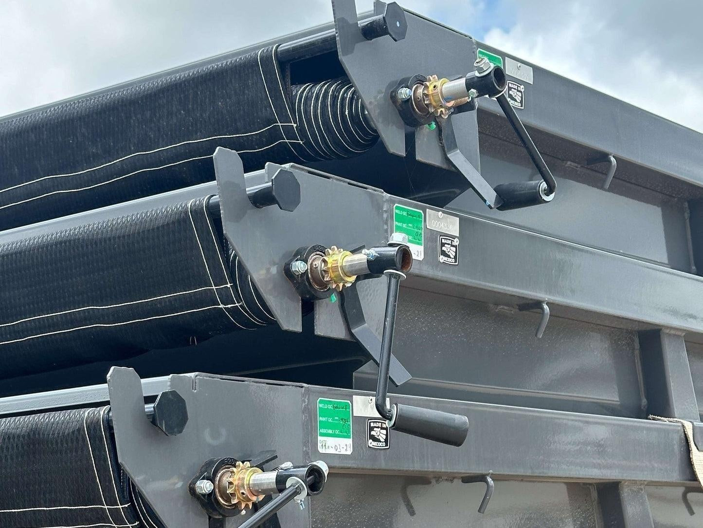 Horizon 16' RDZ GN Roll off Bundle (2) 7k Axles + 3 Bins w/ 4' Walls HZN16GN7K4FTEDZ3GrayFL - Ghost ROP - Stryker Dealership Group