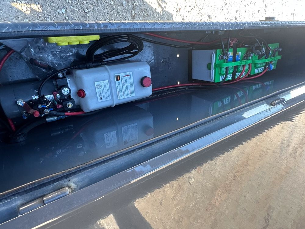 Horizon 20' HRD GN Roll off Bundle (2) 10k Axles + 3 Bins w/ 4' Walls HZN20GN10K4FTEDZ3BLKMI - Ghost ROP - Stryker Dealership Group