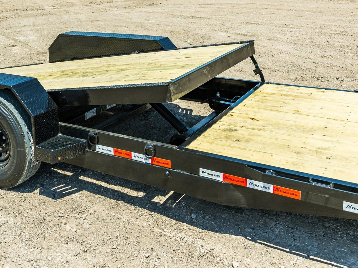 Stryker Bumper Pull Equipment Tilt Trailer - Stryker Dealership Group