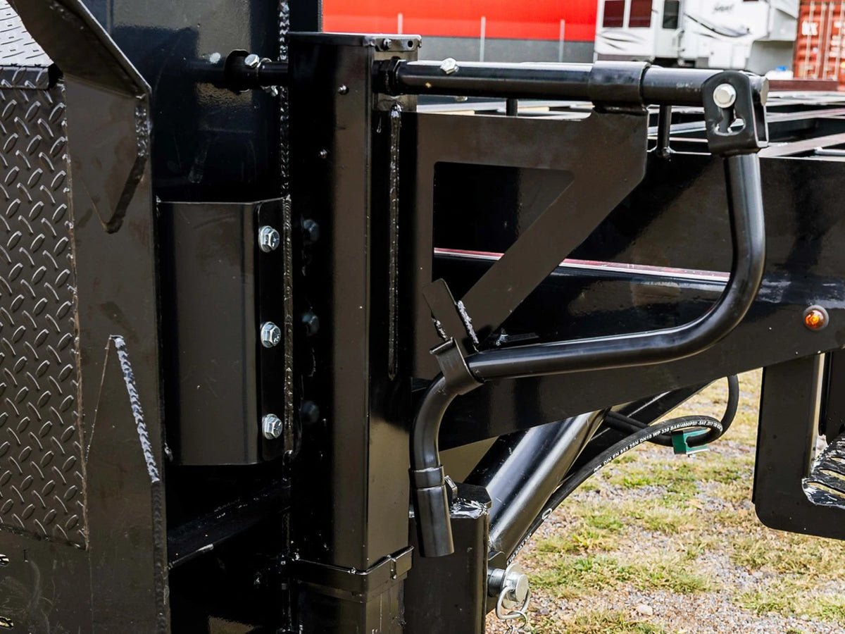 Stryker Container Tilt Trailer - Stryker Dealership Group