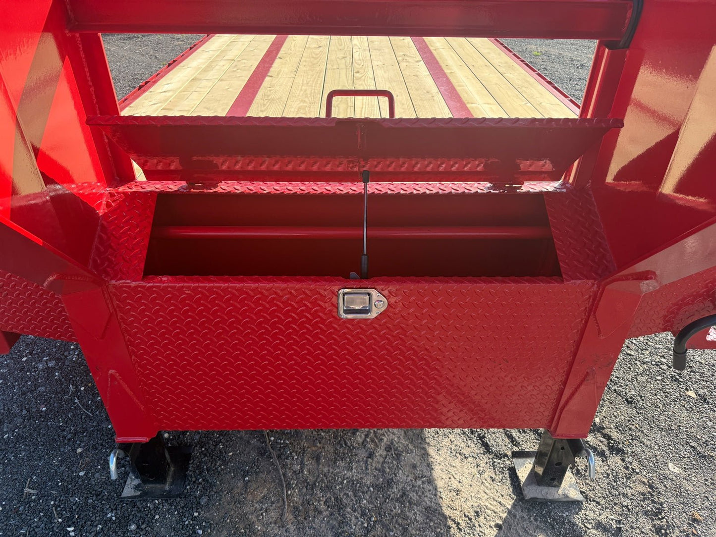 Stryker HD Gooseneck Flatbed 25k GVWR - Stryker Dealership Group