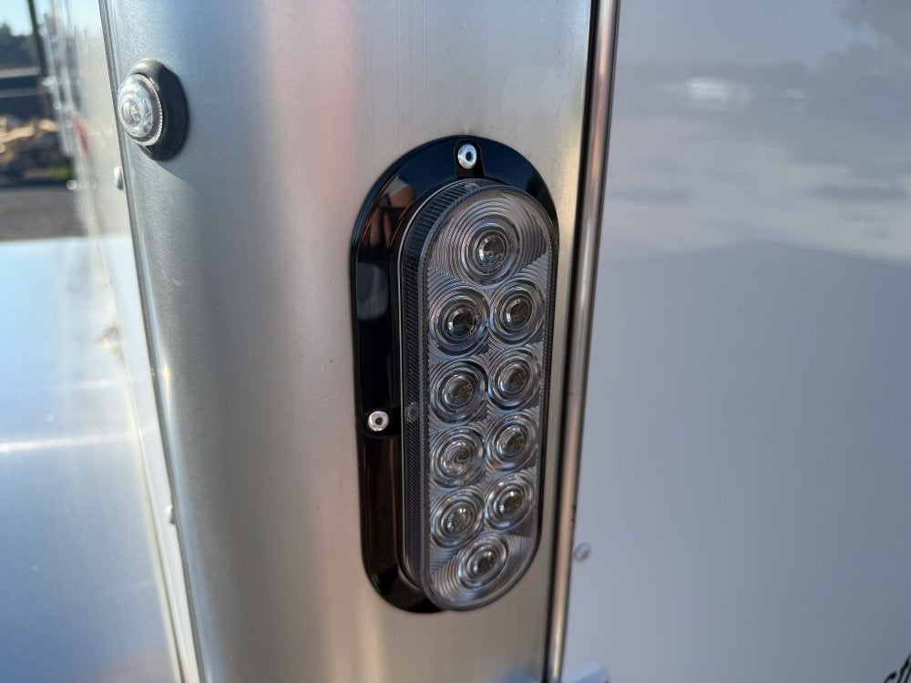 Sundowner 2 Horse Super Sport - White - 2 Horse/Horse Trailers - Stryker Dealership Group