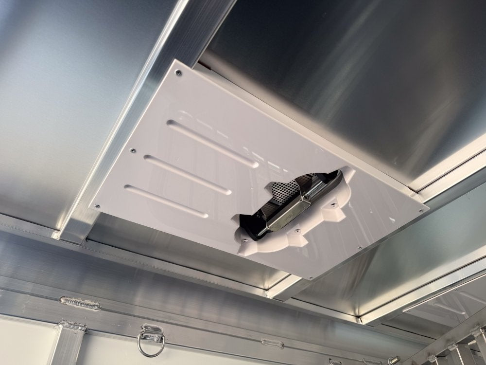 Sundowner 2 Horse Super Sport - White - 2 Horse/Horse Trailers - Stryker Dealership Group