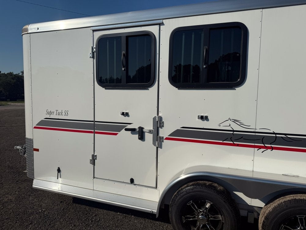 Sundowner 2 Horse Super Sport - White - 2 Horse/Horse Trailers - Stryker Dealership Group