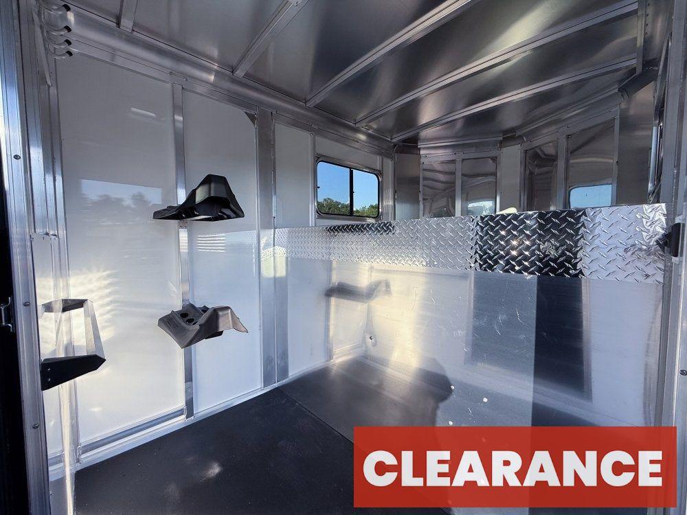 Sundowner Charter SE 2+1 Gooseneck Straight Load - White w/Stainless Nose (2) 5,200lb Axles - Side R - 2 Horse - Horse Trailers - Stryker Dealership Group