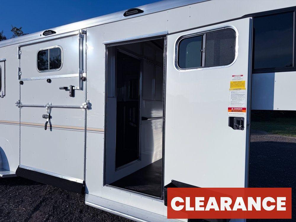 Sundowner Charter SE 2+1 Gooseneck Straight Load - White w/Stainless Nose (2) 5,200lb Axles - Side R - 2 Horse - Horse Trailers - Stryker Dealership Group