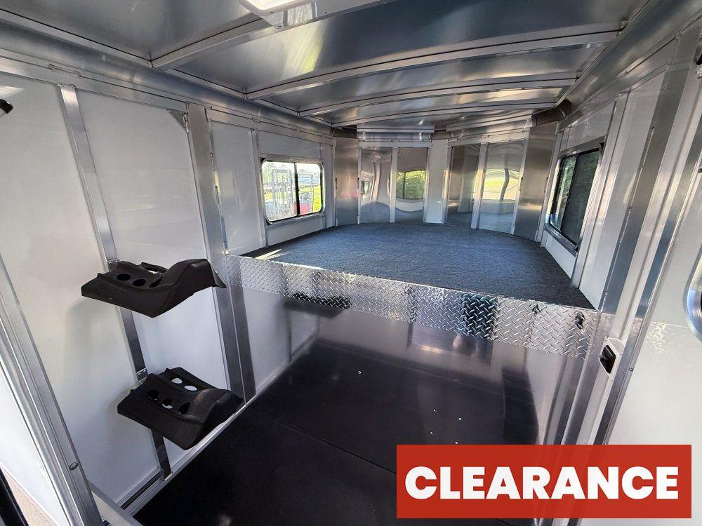 Sundowner Charter SE 2+1 Gooseneck Straight Load - White w/Stainless Nose (2) 5,200lb Axles - Side R - 2 Horse - Horse Trailers - Stryker Dealership Group