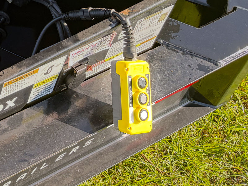 Wired & Wireless Remote Included