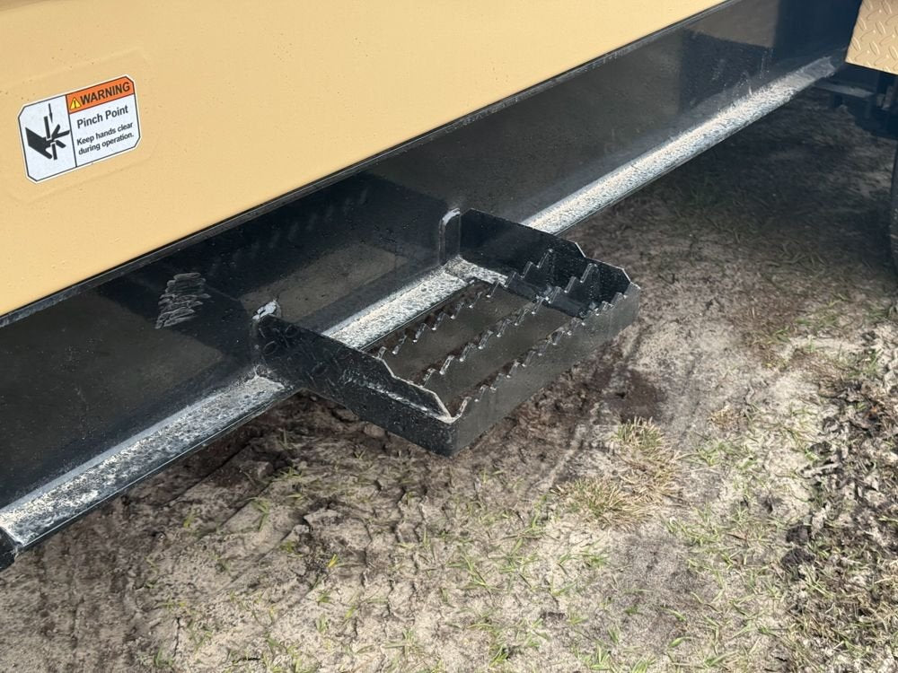 14' HZ7 GN Dump 36" Sides - 8K Axles - 620 Scissor - 14 ply Tires - 2 Speed Jack 7164