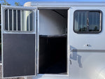 Sundowner 3 Horse Super Sport - Silver - Feed Door and Window KC1518