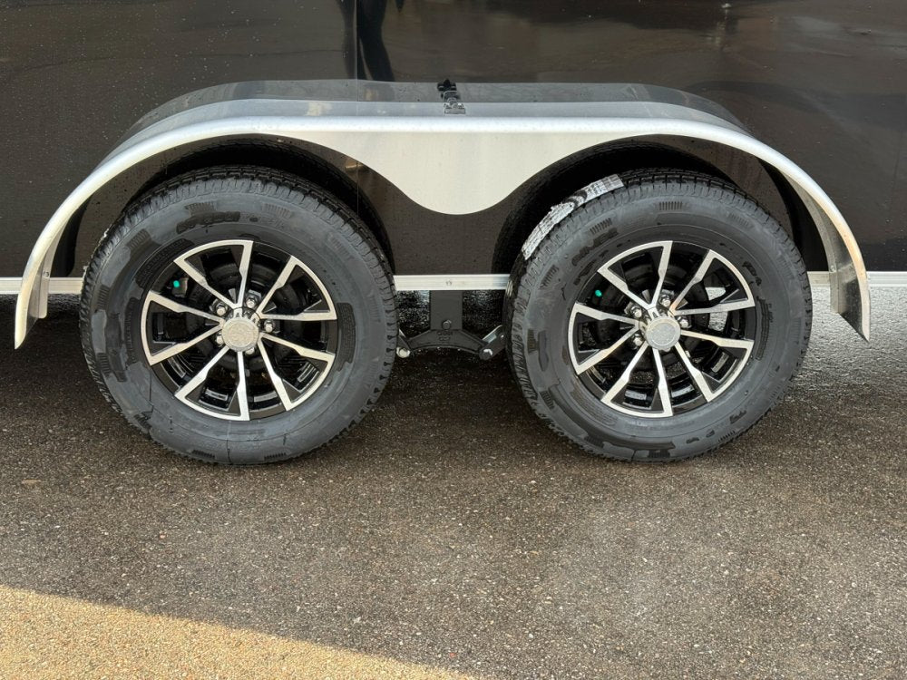 7 x 14 Look Trailers ST DLX Flat Top V Nose Enclosed Trailer - (2) 3.5k lb Axles 141503