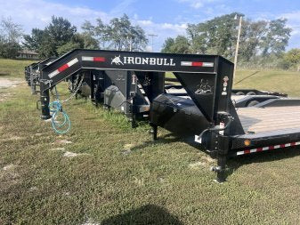 26' Iron Bull ETG Gooseneck Equipment Trailer Mega Ramps Drive Over Fenders - (2) 7,000 lb Axles 914310