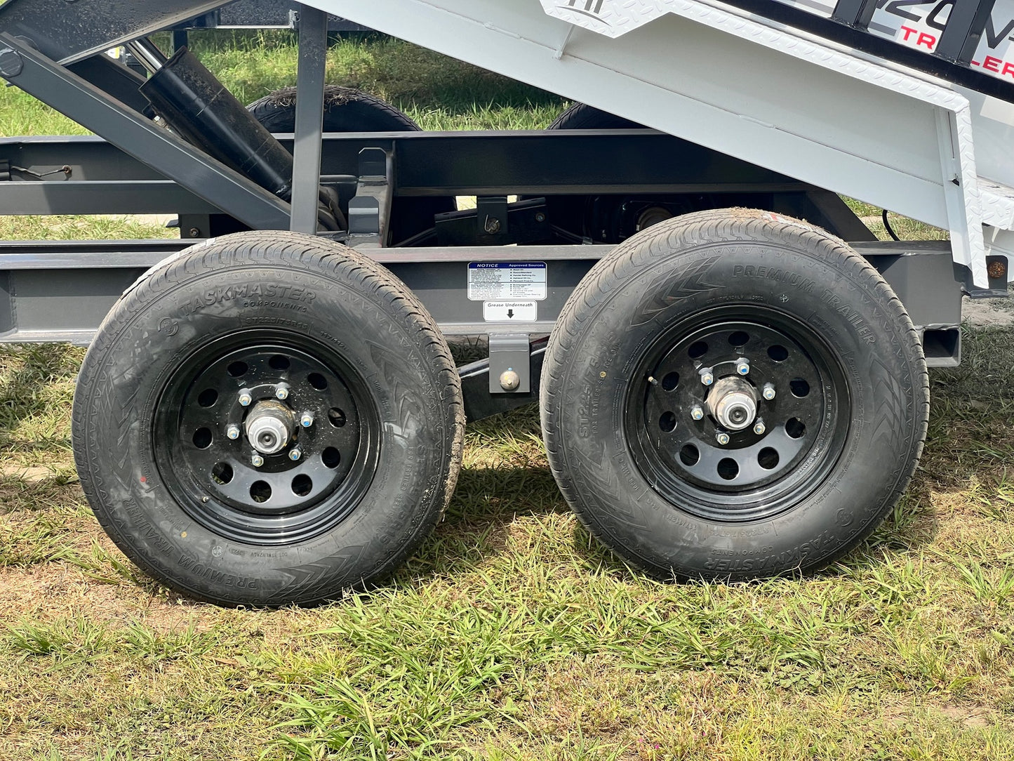 10' HZ5 BP Dump Trailer 2 - 5.2k Axles 18" Walls 002627 - Dump Trailers BP - Stryker Dealership Group