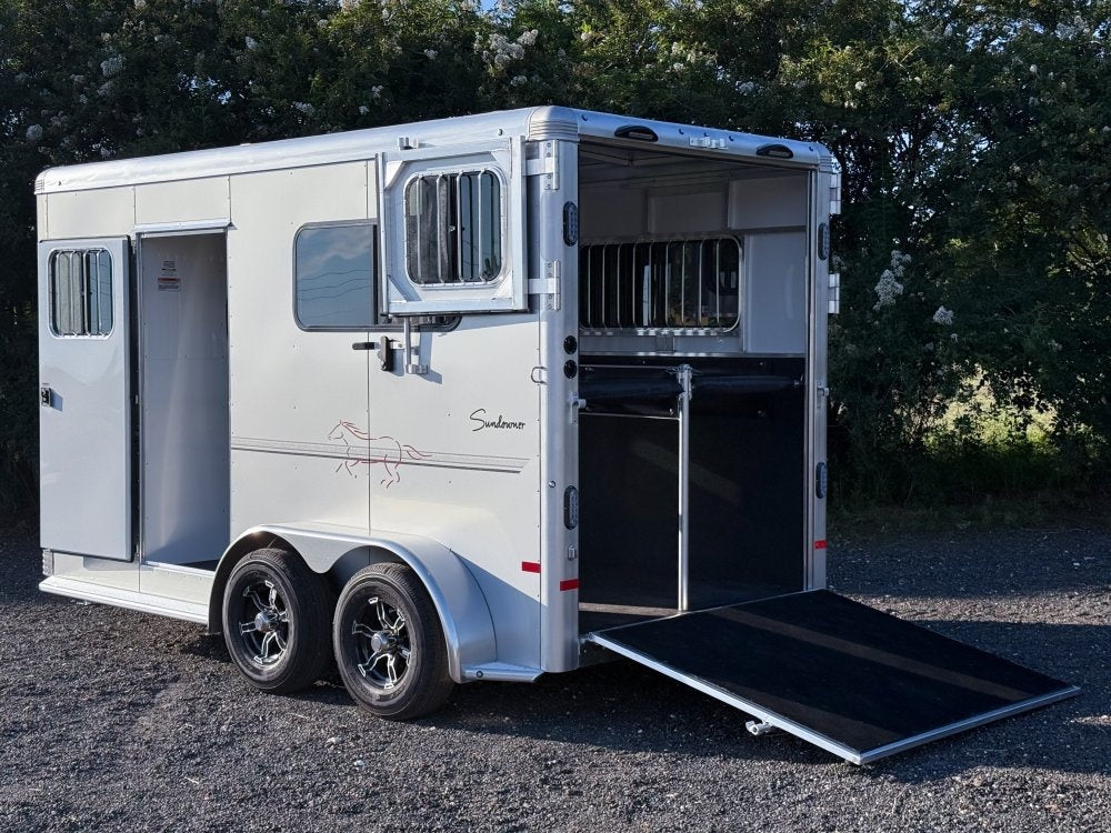 16' Sundowner 2 Horse Charter SE - Silver - (2) 3500lb Axles - 2 Horse/Horse Trailers - Stryker Dealership Group