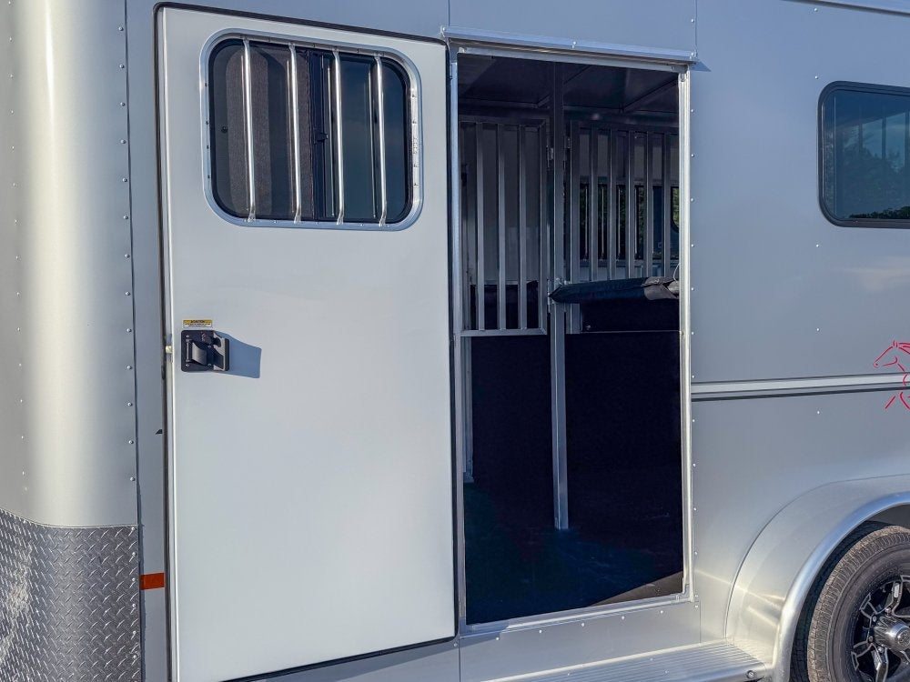 16' Sundowner 2 Horse Charter SE - Silver - (2) 3500lb Axles - 2 Horse/Horse Trailers - Stryker Dealership Group