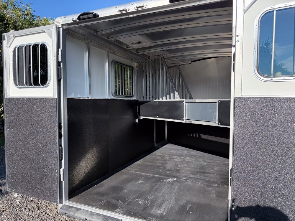 16' Sundowner 3 Horse Super Sport - Silver - Feed Door and Window - 3 Horse/Horse Trailers - Stryker Dealership Group