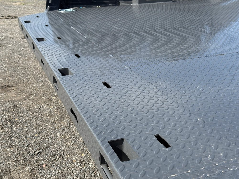 20' Horizon CHZ Equipment Trailer Drive Over Fenders - (2) 5.2K Axles 16046 - Stryker Dealership Group