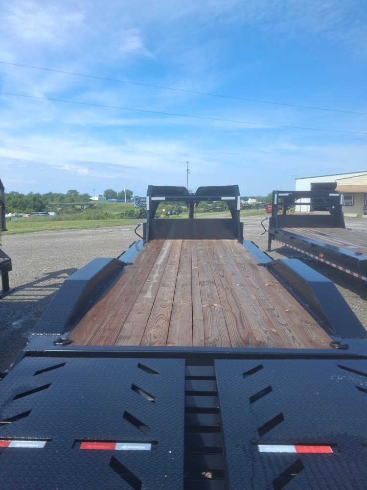 24' Iron Bull ETG Gooseneck Equipment Trailer Mega Ramps Drive Over Fenders - (2) 7,000 lb Axles 914832 - Stryker Dealership Group