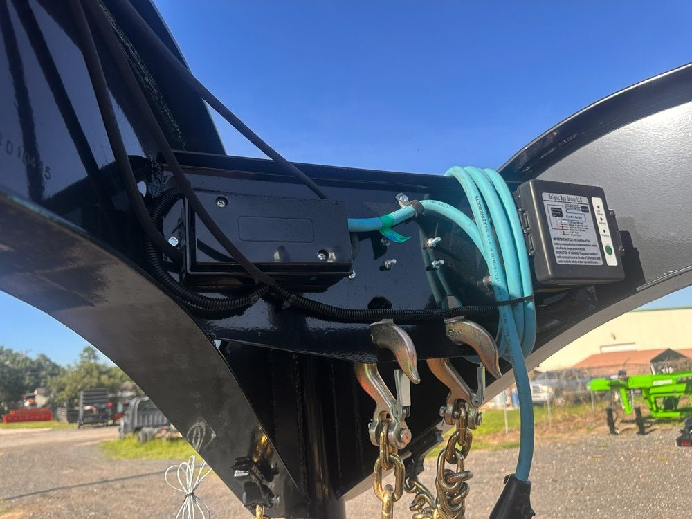 24' HEH Gooseneck Equipment Trailer (2) 10K Axles, Drive Over Fenders, 3' Dove W/ Mountain Ramps - Drive Over Fenders/Equipment Trailers - Stryker Dealership Group