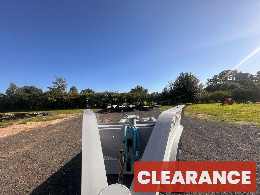 24' HEH Gooseneck Equipment Trailer (2) 10K Axles, Drive Over Fenders, 3' Dove W/ Mountain Ramps - Equipment Trailers - Stryker Dealership Group