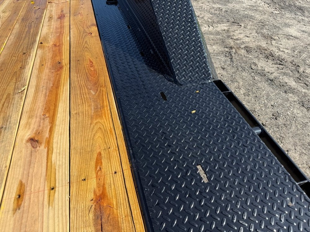 24' Horizon HET Gooseneck Tilt Equipment Trailer 102" Wide (2) 10K Axles - Equipment Tilt - Equipment Trailers - Stryker Dealership Group