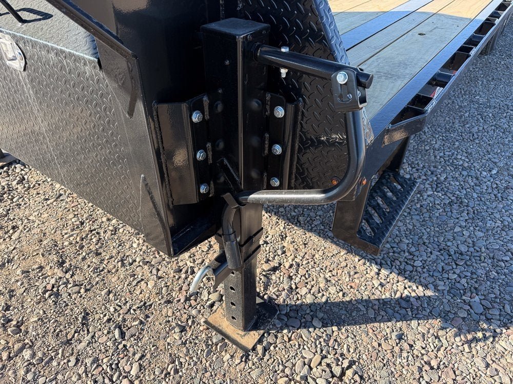 25' Stryker Gooseneck Deckover Trailer Mega Ramps - (2) 7K Axles 003788 - Stryker Dealership Group