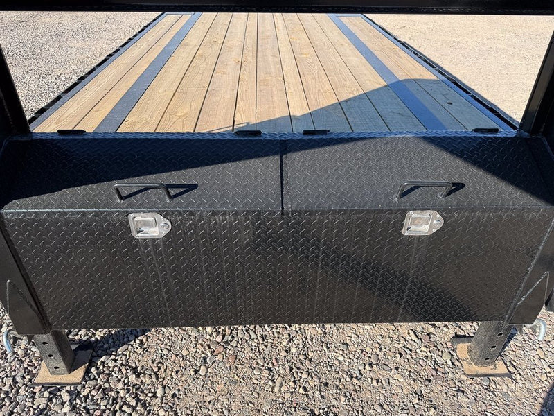 25' Stryker Gooseneck Deckover Trailer Mega Ramps - (2) 7K Axles 003788 - Stryker Dealership Group