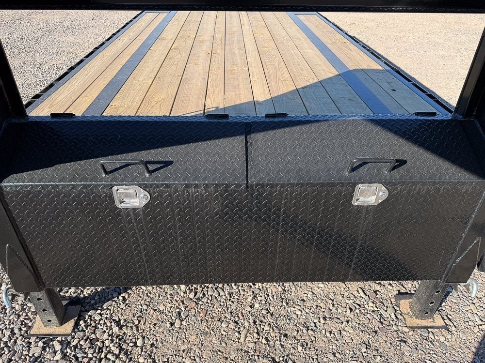 25' Stryker Gooseneck Deckover Trailer Mega Ramps - (2) 7K Axles 003904 - Stryker Dealership Group