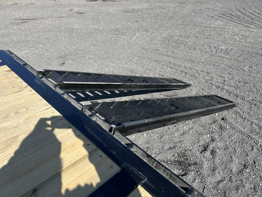 25' Stryker Gooseneck Deckover Trailer Straight Deck - (2) 7K Axles 003902 - Stryker Dealership Group