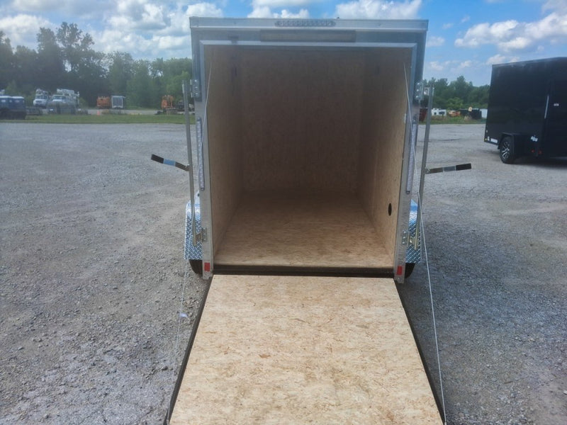 5 x 8 DX 3K Flat Top V Nose Enclosed (1) - 3500 lb Axle 155319