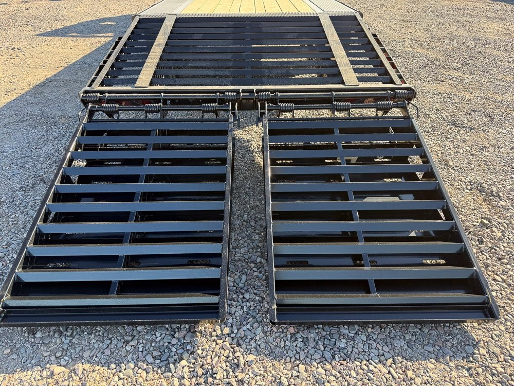 25' Stryker Gooseneck (2) 7K Axles Mega Ramps 14 ply Tires - Super Single Deckover/DO 7K MR - Stryker Dealership Group