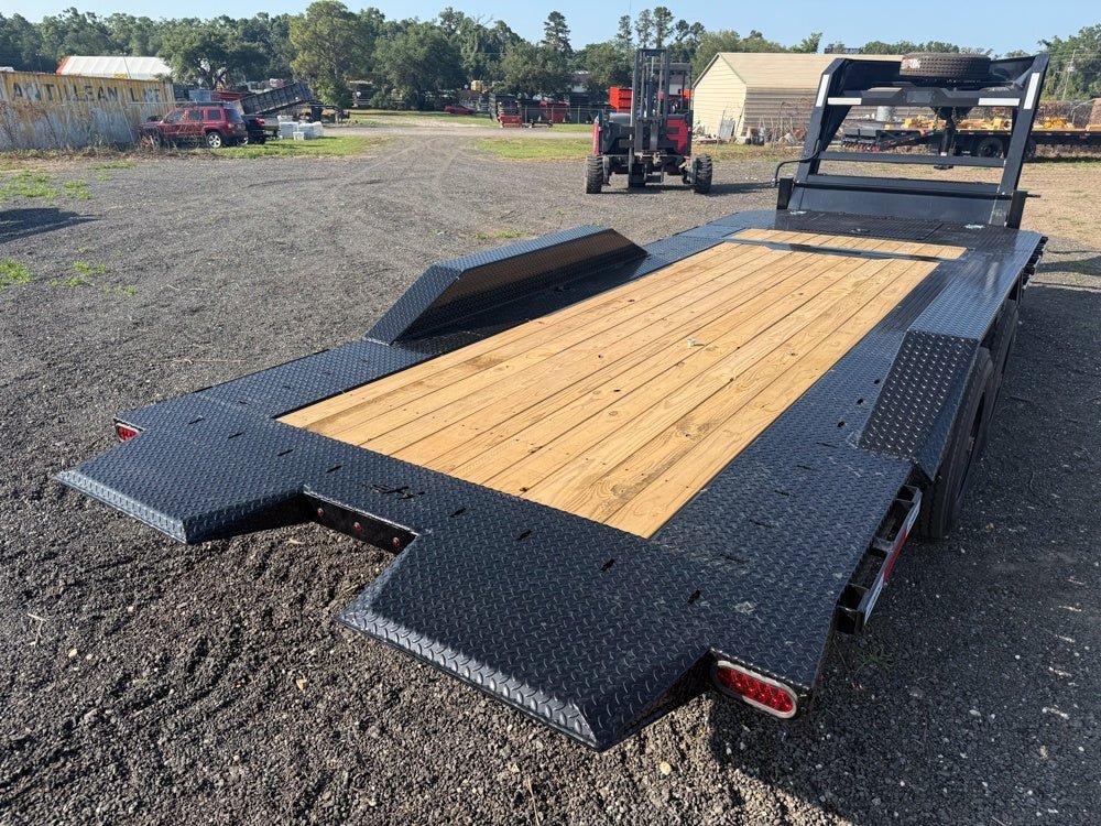 26' Horizon HET Gooseneck Equipment Tilt Trailer Drive Over Fenders - (2) 10K Axles 019986 - Stryker Dealership Group