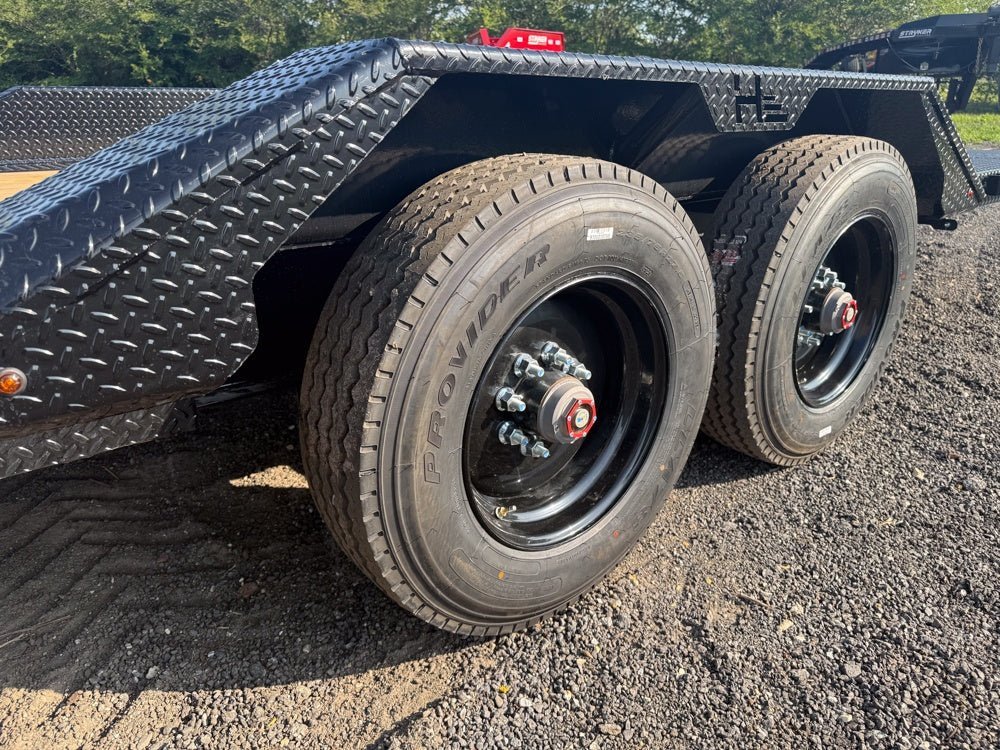 26' Horizon HET Gooseneck Equipment Tilt Trailer Drive Over Fenders - (2) 10K Axles 019986 - Stryker Dealership Group