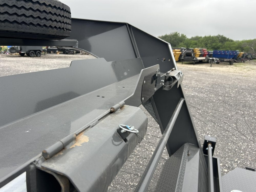 26' Horizon HET Gooseneck Equipment Tilt Trailer Drive Over Fenders - (2) 10K Axles 15457 - Stryker Dealership Group