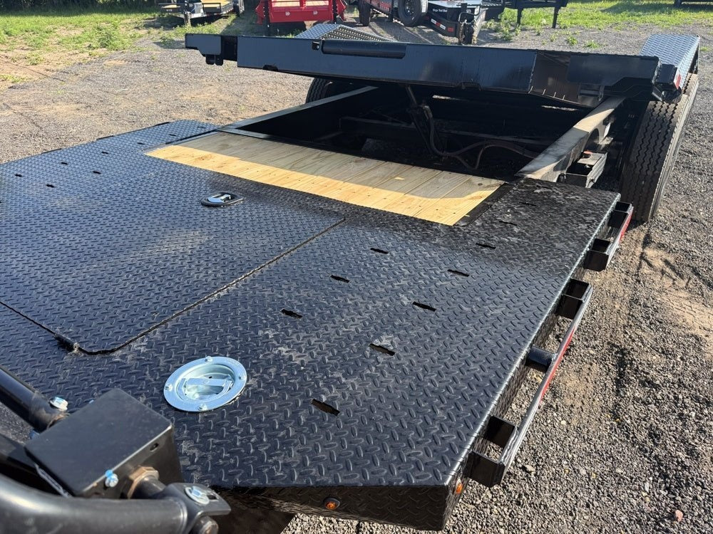 26' Horizon HET Gooseneck Equipment Tilt Trailer Drive Over Fenders - (2) 10K Axles - Equipment Tilt - Stryker Dealership Group