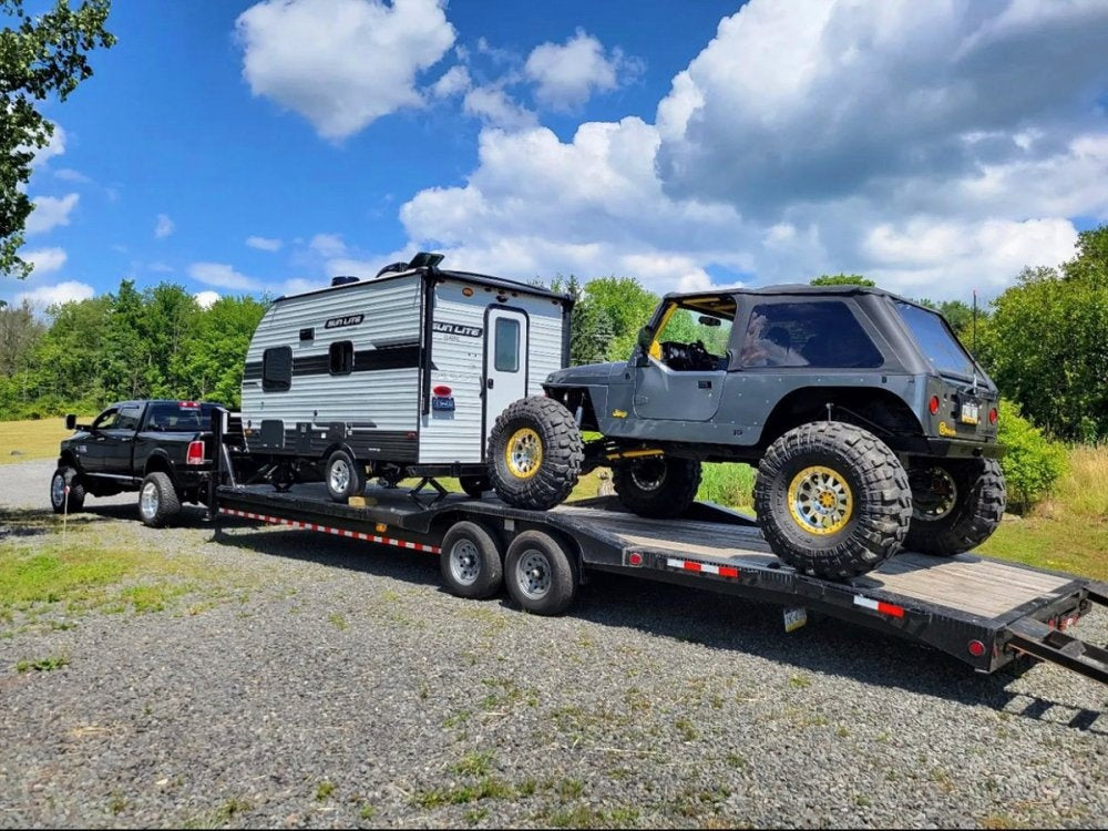 26' Iron Bull ETG Gooseneck Equipment Trailer Mega Ramps Drive Over Fenders - (2) 7,000 lb Axles - Equipment Trailers - Stryker Dealership Group