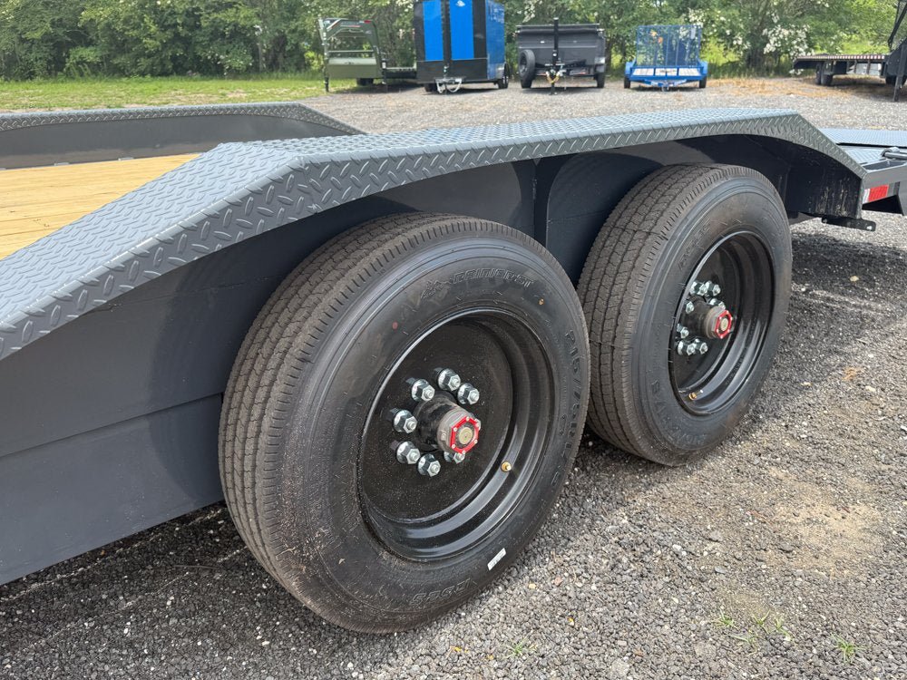 28' H8 Pintle Hitch Mega Ramps 8K Axles 143208 - Stryker Dealership Group