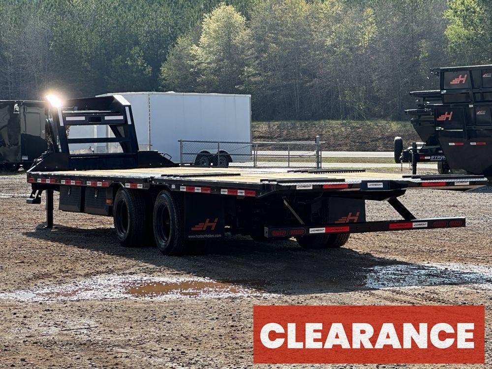 30' HYZ Gooseneck Flat deck Hydraulic Dovetail - Hydraulic Dovetail - Stryker Dealership Group