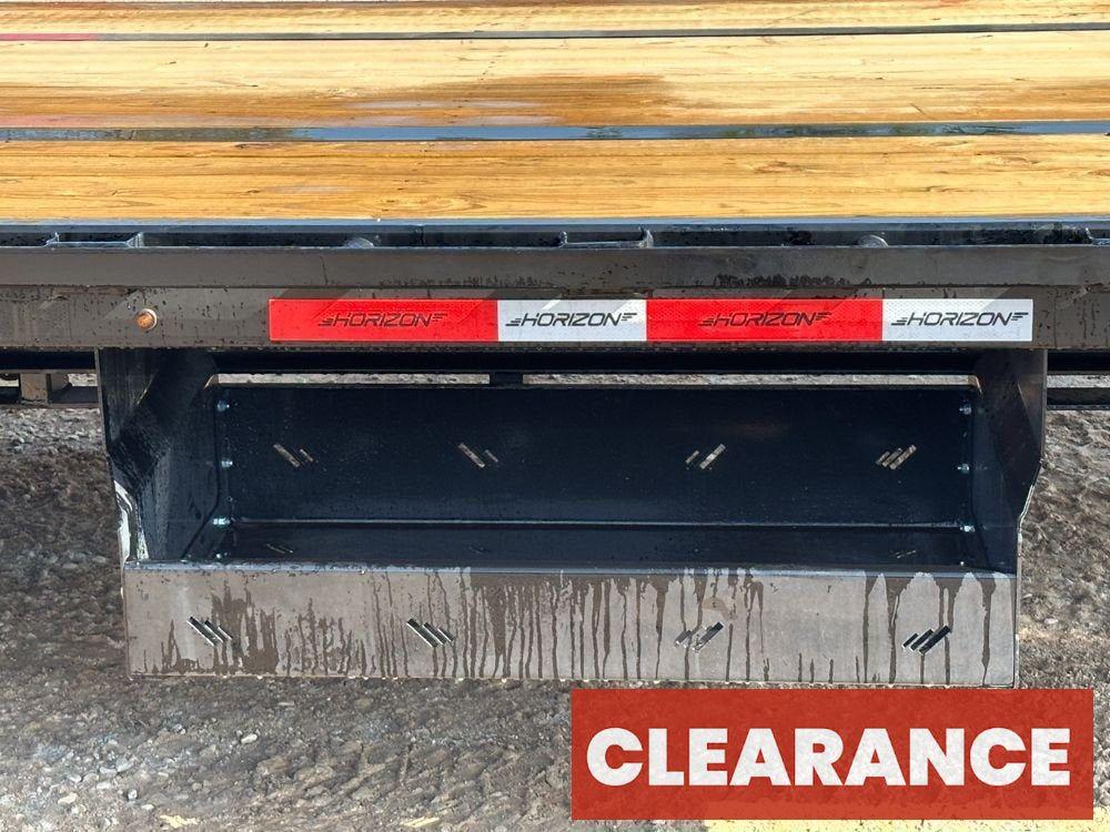 30' HYZ Gooseneck Flat deck Hydraulic Dovetail - Hydraulic Dovetail - Stryker Dealership Group