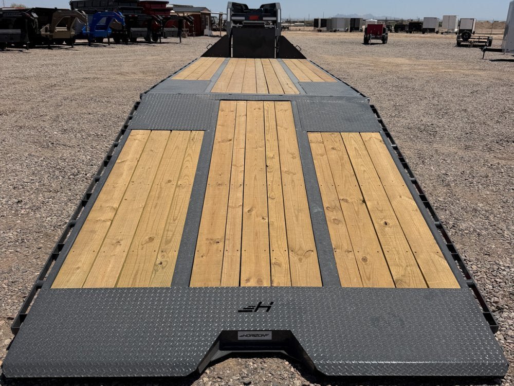 32' Horizon FYZ Gooseneck Hydraulic Dovetail Deckover Trailer - (2) 12K Axles 016586 - Stryker Dealership Group