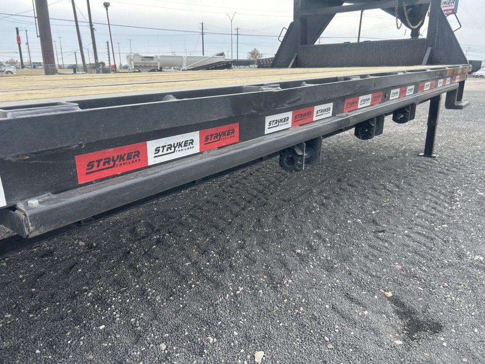 32' Stryker Gooseneck (2) 7K Axles Straight Deck 003901 - Stryker Dealership Group