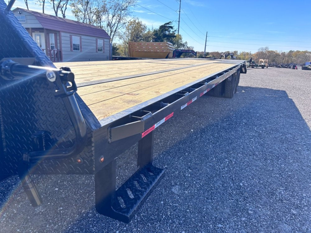 32' Stryker Gooseneck (2) 12K Axles Mega Ramps Dual Wheels - Dual Wheel Deckover/DO 12K MR - Stryker Dealership Group