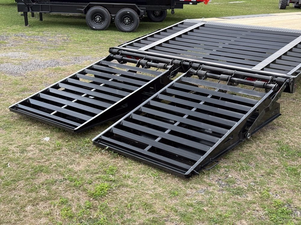 35' Stryker Gooseneck (2) 7K Axles Mega Ramps 14 ply Tires 003457 - Stryker Dealership Group